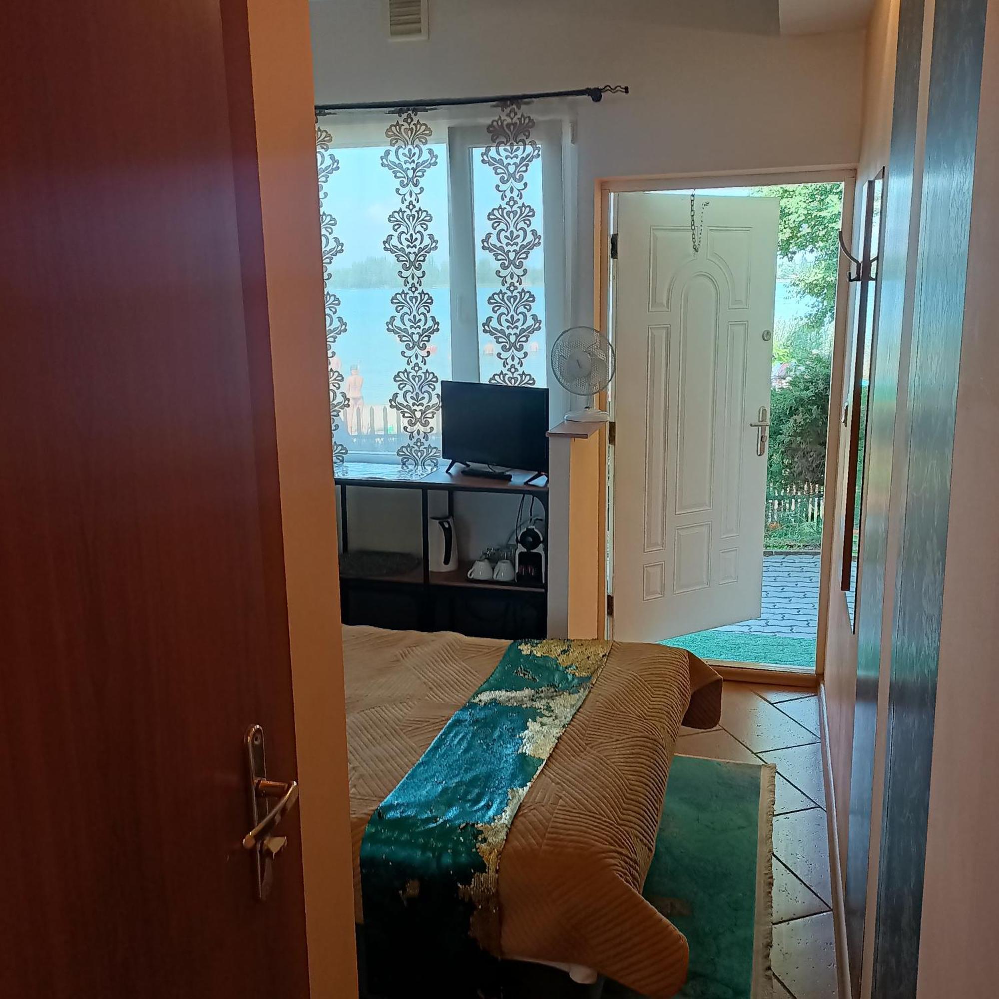 "Vanilla" Pokoje I Apartamenty Nad Brzegiem Jeziora Okuninka Exterior foto