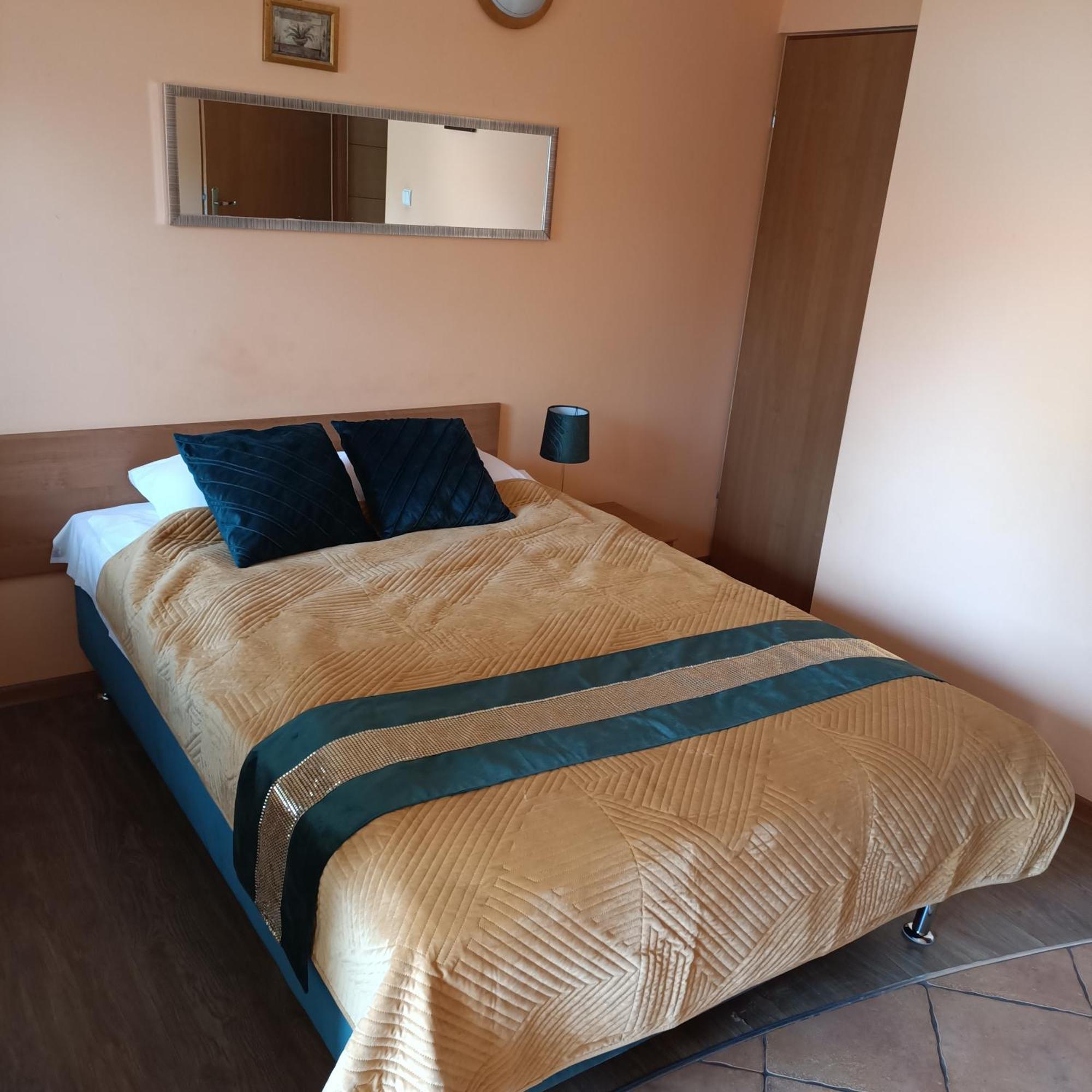 "Vanilla" Pokoje I Apartamenty Nad Brzegiem Jeziora Okuninka Exterior foto